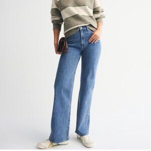 Abercrombie High Rise 90s Relaxed Jean - Size 27 - Medium Marble Wash